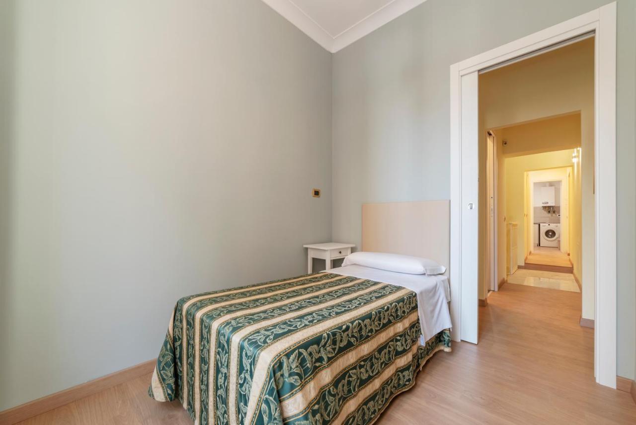 Termini Station Elegant And Roomy Apartment Rome Exterior photo